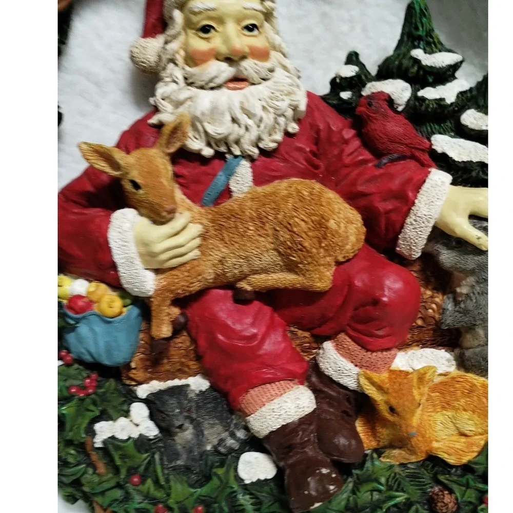 Vintage‎ Santa Woodland Animals Wreath Resin Christmas Wall Decor 1990s